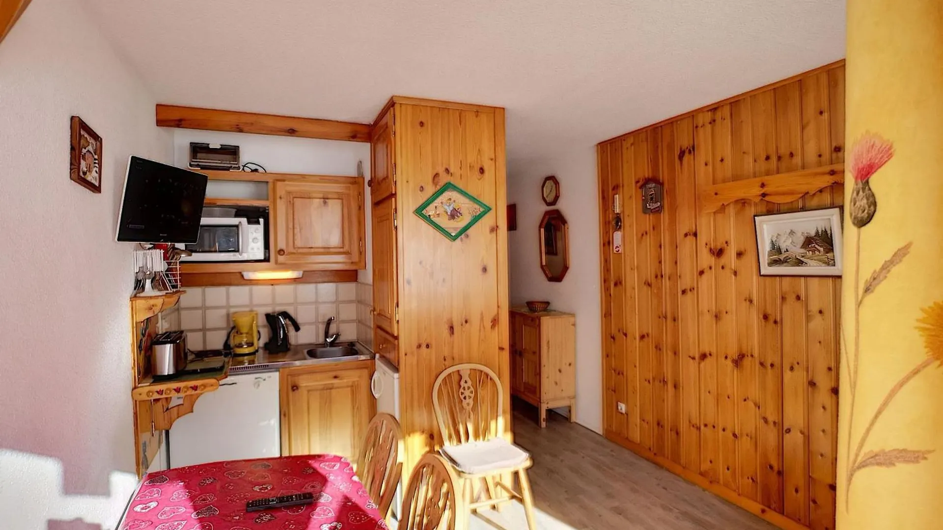 3 Pieces 4 Pers, 30M², Sud, Ski Aux Pieds, Animaux Admis, Parking Gratuit - Fr-1-178-109 Saint-Martin-de-Belleville 0*,  France